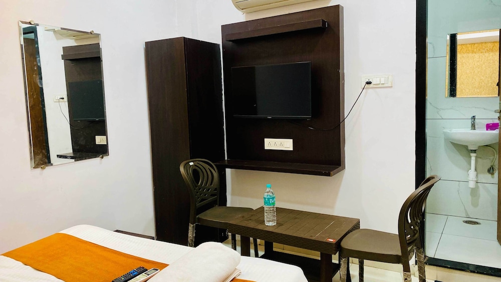 hotel swadeshi dhani and restaurant