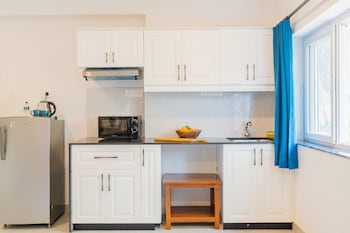 mona collective at serenova