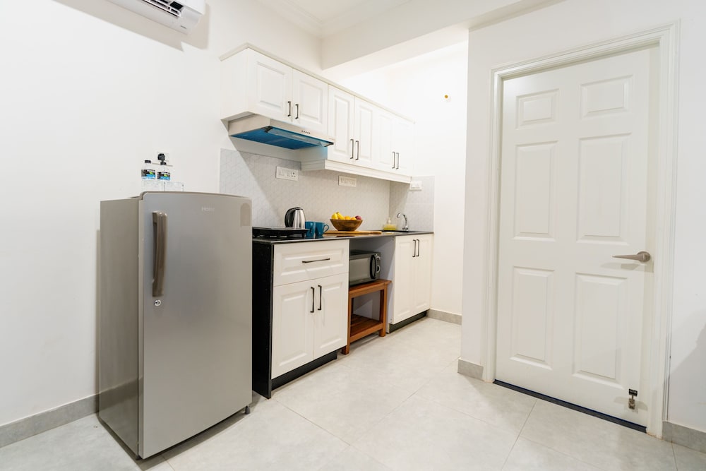 mona collective at serenova