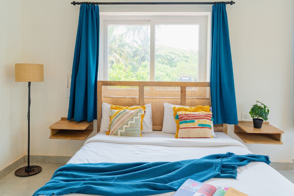 mona collective at serenova