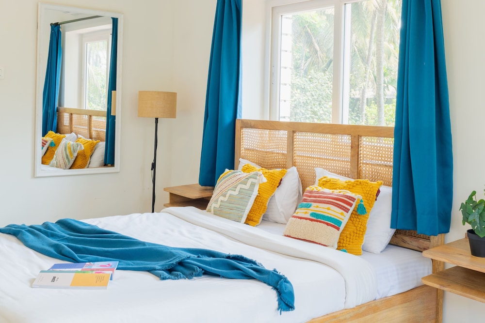 mona collective at serenova