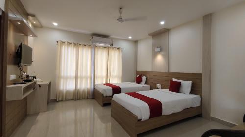 hotel ivy grand by grb