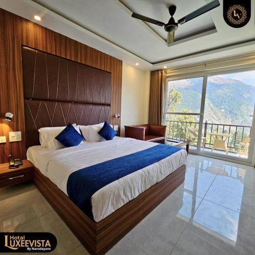 hotel luxeevista by navodayans