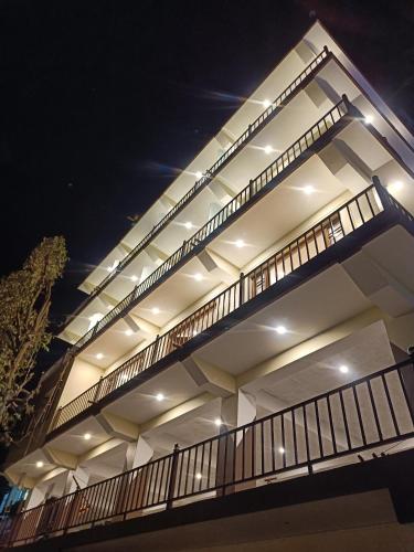 hotel luxeevista by navodayans