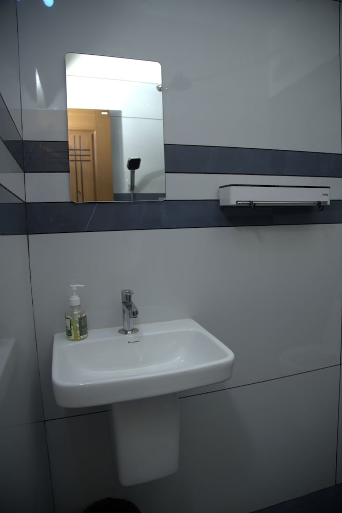 palm paradise beach resort varkala