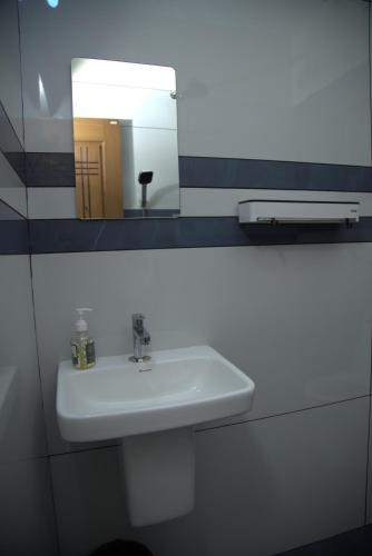 palm paradise beach resort varkala