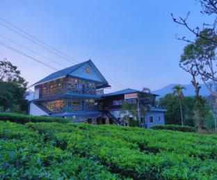 the svarga hill view resort
