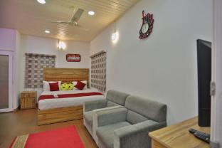 the svarga hill view resort