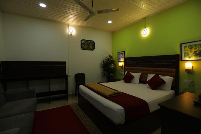 the svarga hill view resort