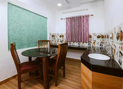the svarga hill view resort