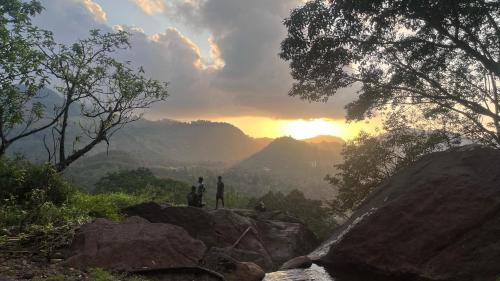 The Svarga Hill View Resort,,3 star