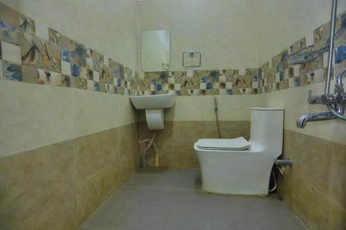 the svarga hill view resort