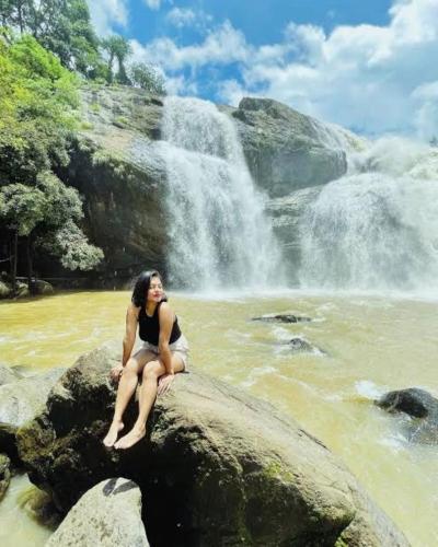 the svarga hill view resort