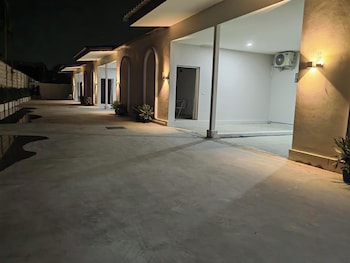 yusabai villa bangpoo