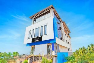 super collection o surathkal beach