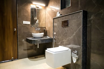 hotel the rising banaras