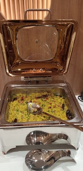 hotel the rising banaras