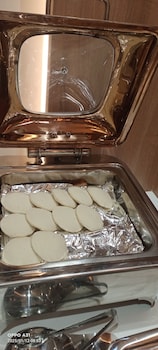 hotel the rising banaras