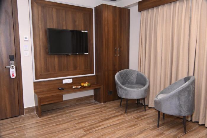 hotel the rising banaras