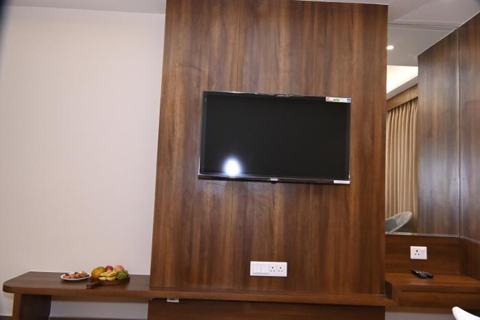 hotel the rising banaras