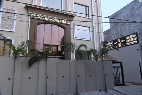 hotel the rising banaras