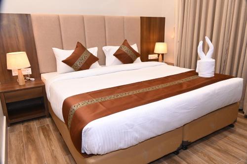 hotel the rising banaras