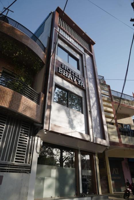 hotel bhavya
