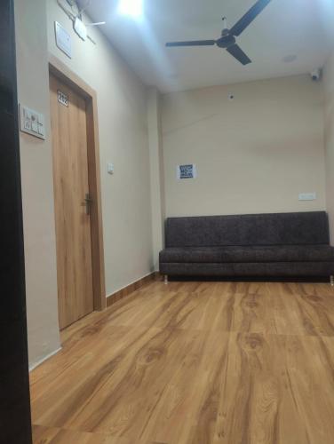 hotel bhavya
