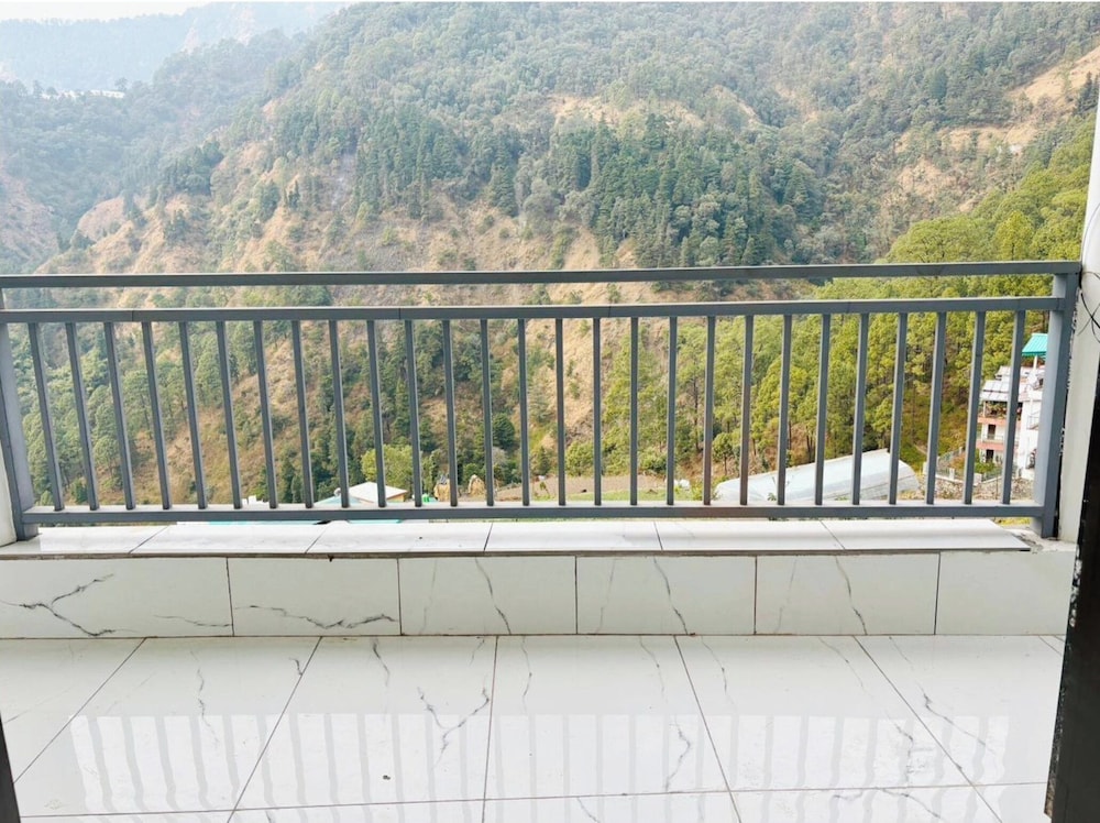 hotel pranav resort nainital