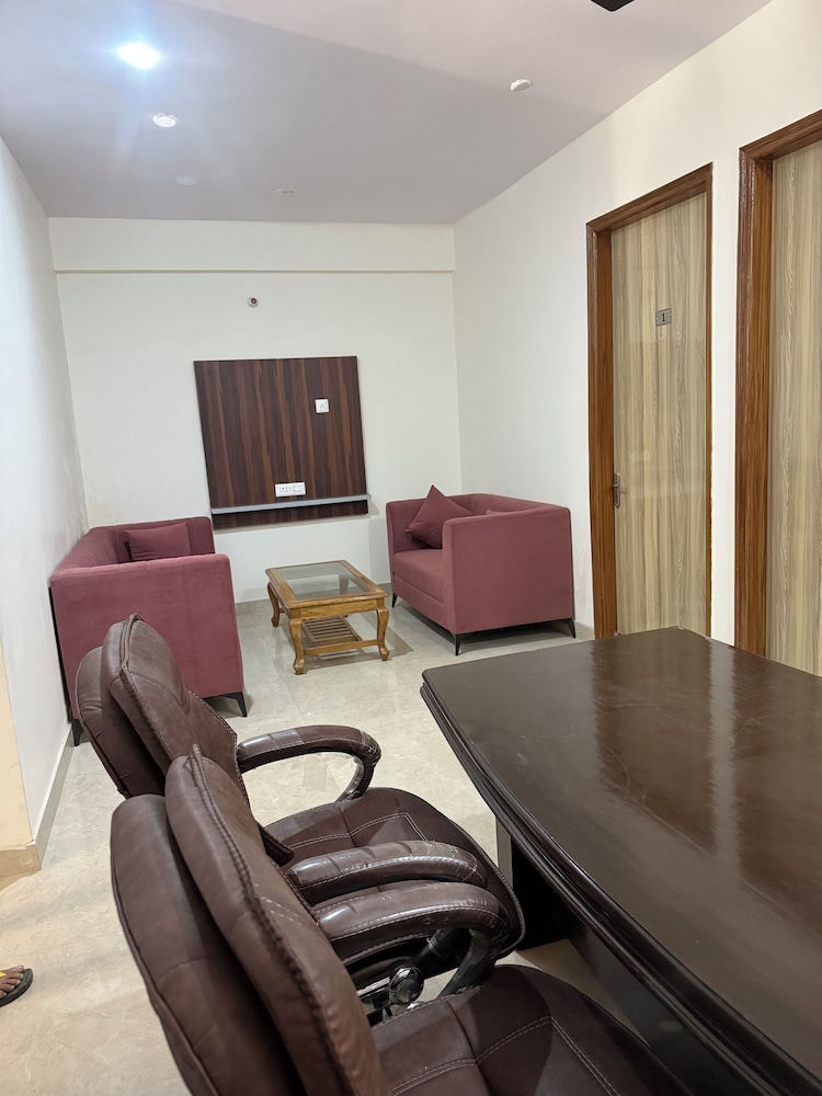 hotel taste and rest