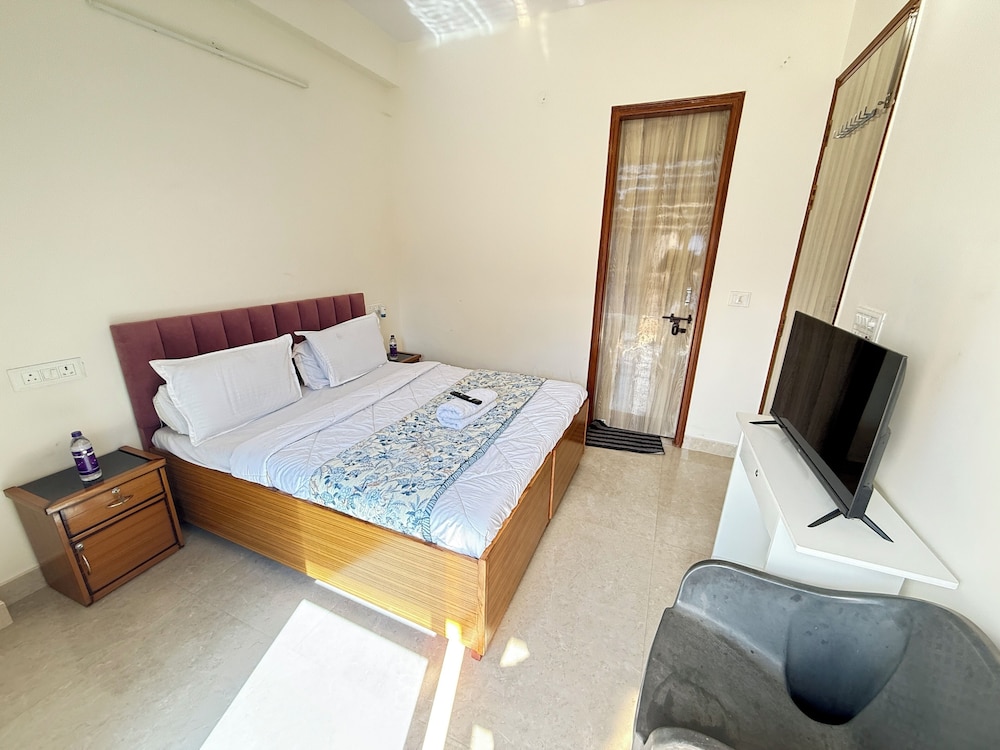 hotel taste and rest