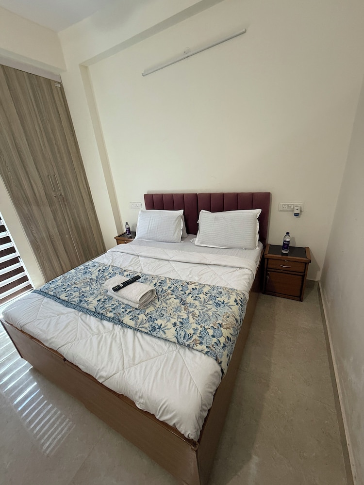 hotel taste and rest