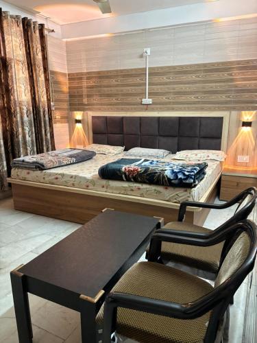 Dream Land Hotel,,3 star