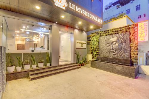 Le Mysuru Palace,,3 star