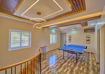 vihanis western clouds by voye homes
