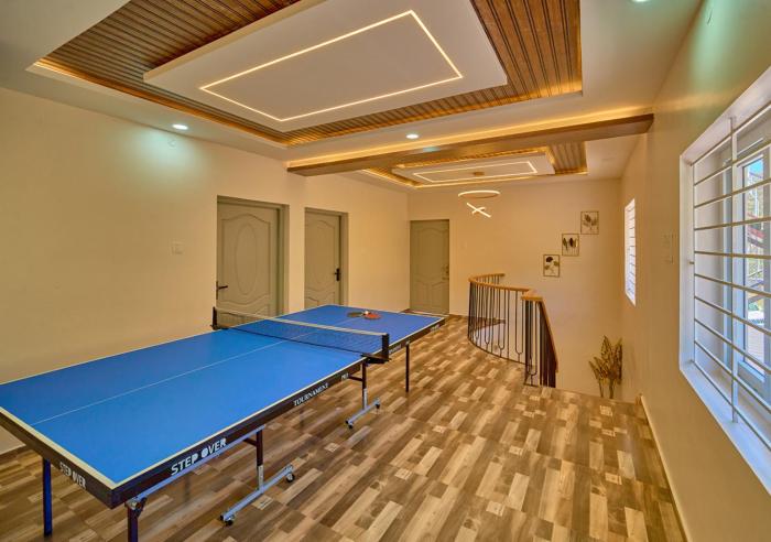 vihanis western clouds by voye homes