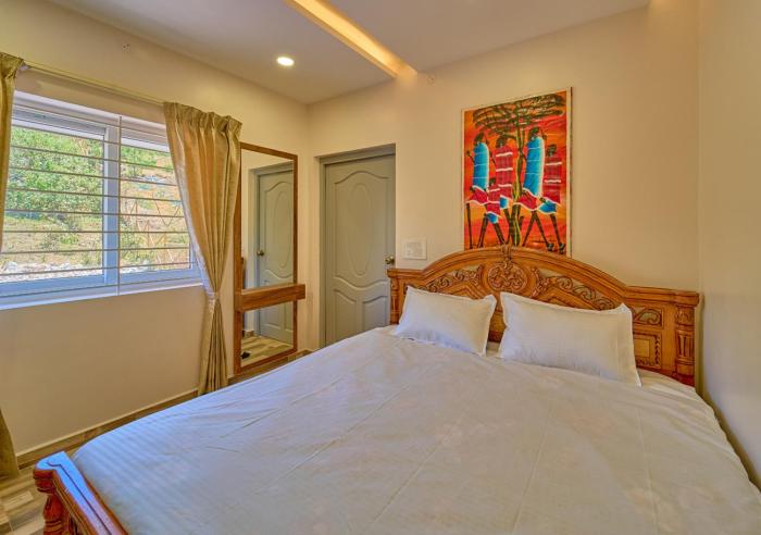 vihanis western clouds by voye homes