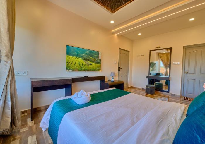 vihanis western clouds by voye homes