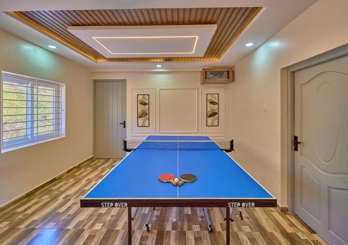 vihanis western clouds by voye homes