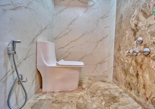 vihanis western clouds by voye homes