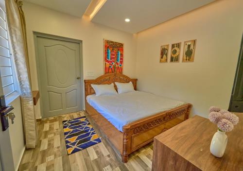 vihanis western clouds by voye homes
