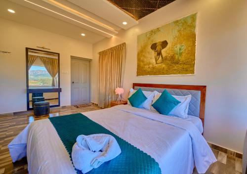 vihanis western clouds by voye homes