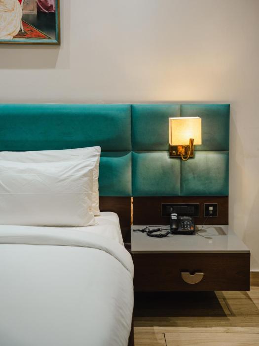 hotel midas inn mathura