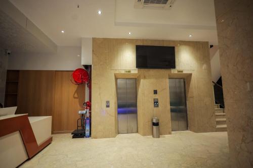 Hotel Midas Inn Mathura,,3 star