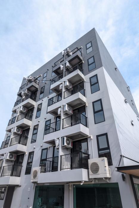 near don mueang hotel