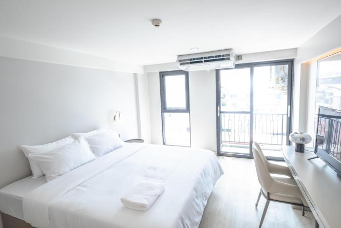 near don mueang hotel