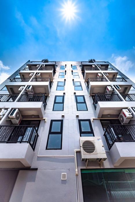 near don mueang hotel