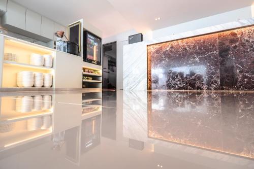 near don mueang hotel