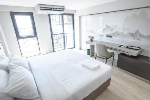 near don mueang hotel