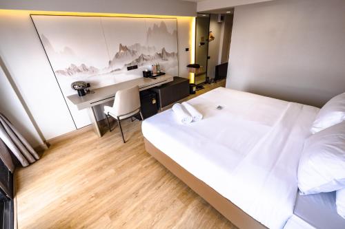 Near Don Mueang Hotel,,3 star